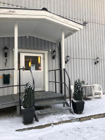 Maelaroe Hotell Ekero Exterior photo